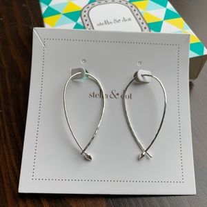 Stella & Dot Hammered Wire Small Hoops
